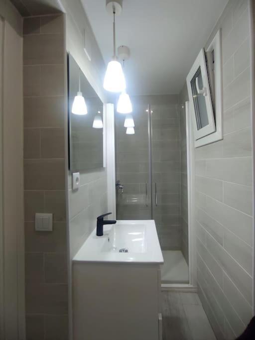 Comfortable Studio In Barrio Salamanca - Bejar Madrid Eksteriør billede